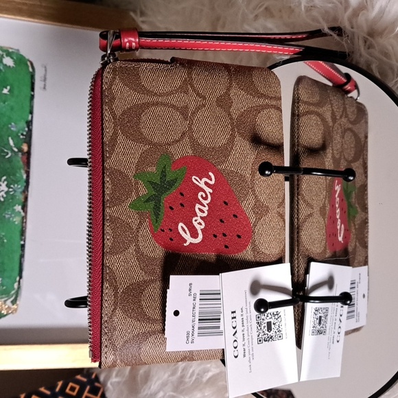 Coach NWTs Corner Zip Strawberry Wristlet - Picture 6 of 8
